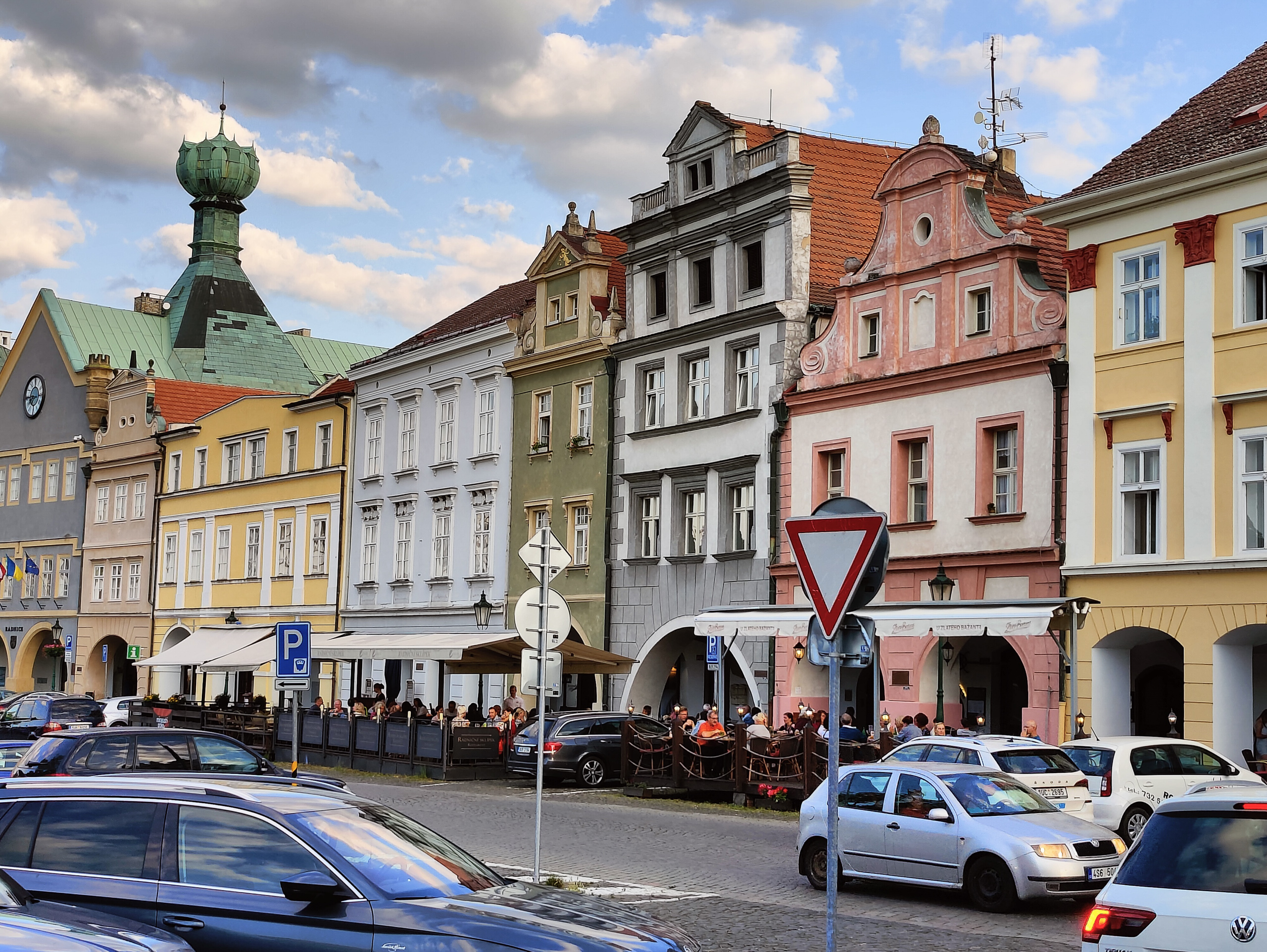 Prag – Litoměřice: Fähre, Mohn und böhmische Küche